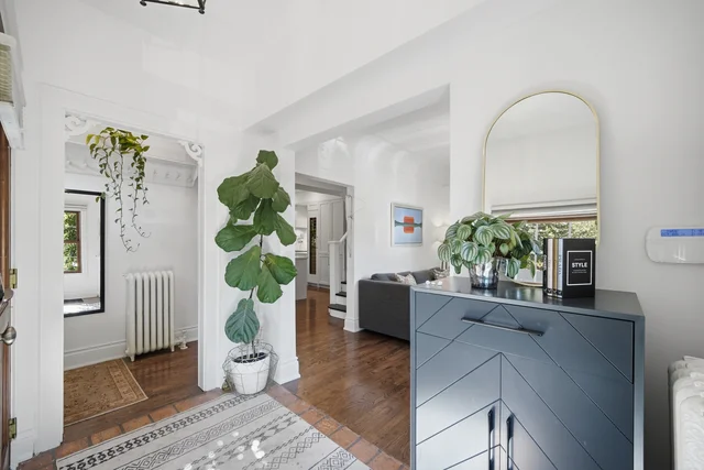 22 Pretoria Avenue, Toronto - photo 6