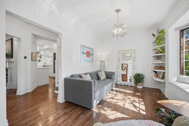 22 Pretoria Avenue, Toronto - photo 8
