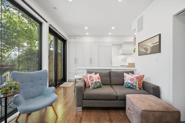 22 Pretoria Avenue, Toronto - photo 22
