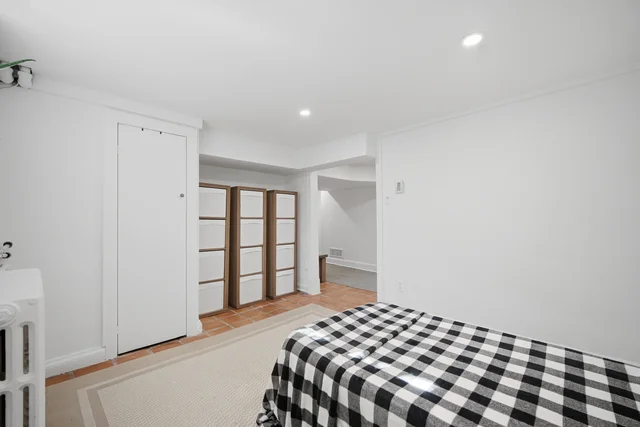 22 Pretoria Avenue, Toronto - photo 52