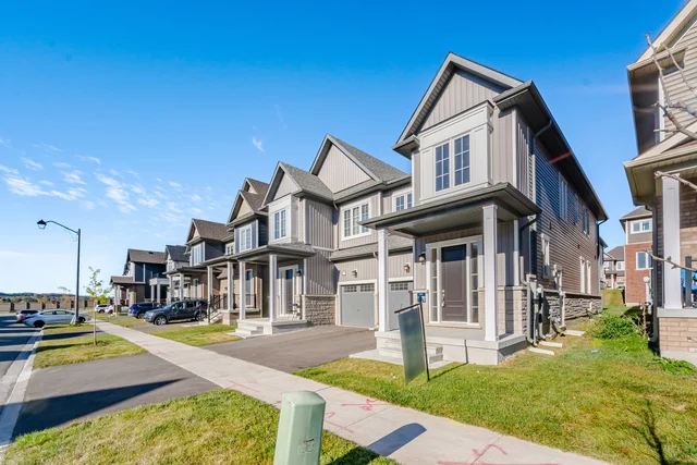 31 Brown Street, Erin - photo 2