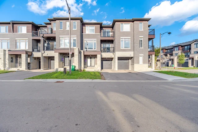 11 Purple Sage Drive, Brampton - photo 3
