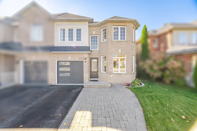 2194 Sutton Drive, Burlington - photo 2