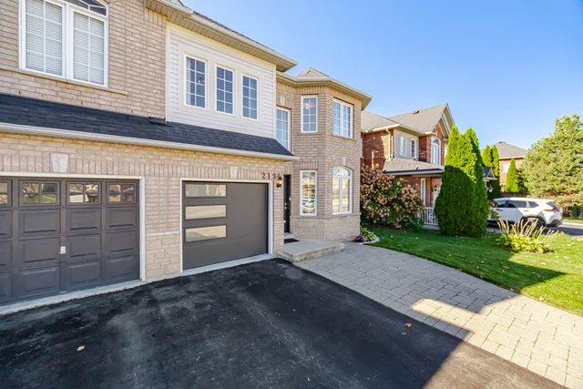2194 Sutton Drive, Burlington - photo 4