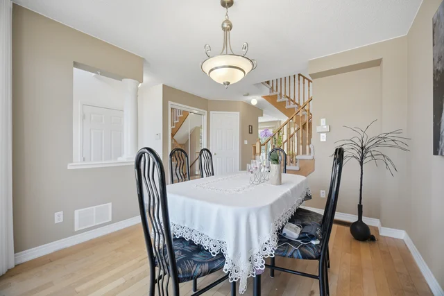 2194 Sutton Drive, Burlington - photo 9