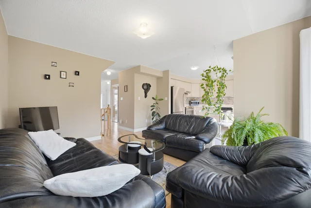 2194 Sutton Drive, Burlington - photo 14