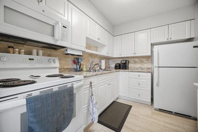 #206-8 Fead Street, Orangeville - photo 30