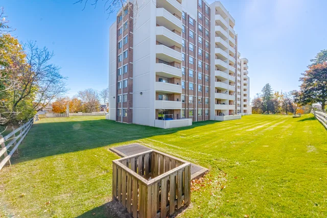 #206-8 Fead Street, Orangeville - photo 83
