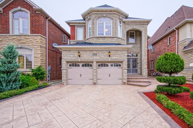 1312 Kestell Blvd Oakville - photo 2