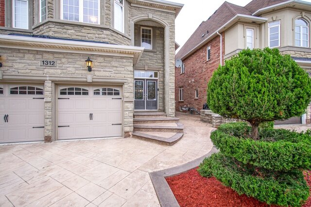1312 Kestell Blvd Oakville - photo 5