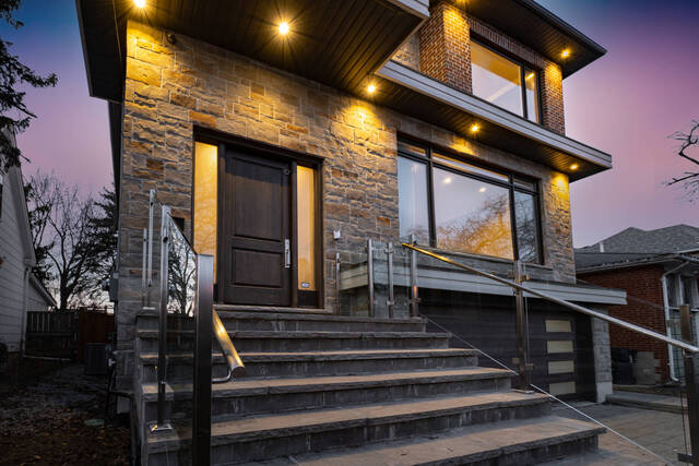 16 Risebrough Avenue, North York - photo 7