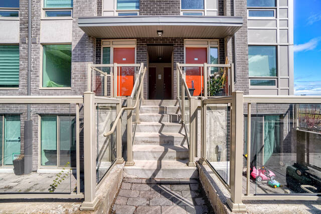 #211-3 Applewood Lane, Etobicoke - photo 4