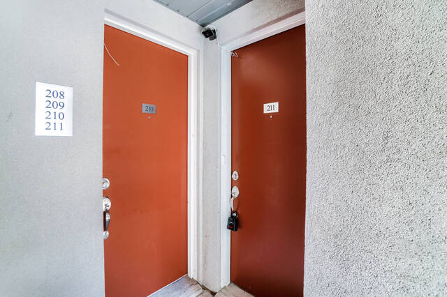 #211-3 Applewood Lane, Etobicoke - photo 5