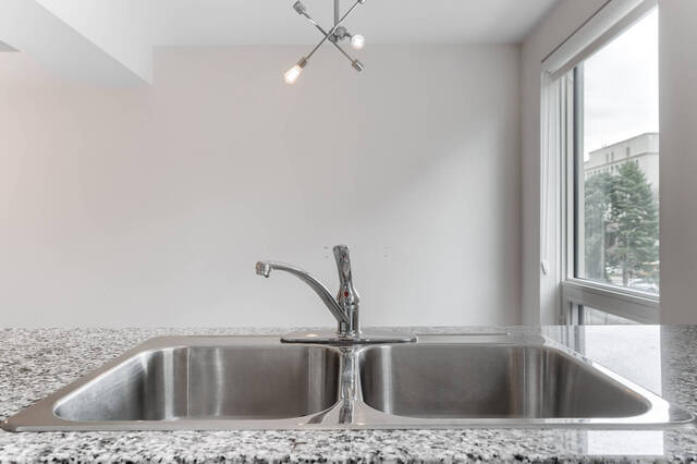 #211-3 Applewood Lane, Etobicoke - photo 15