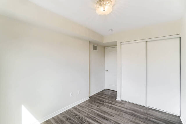 #211-3 Applewood Lane, Etobicoke - photo 21