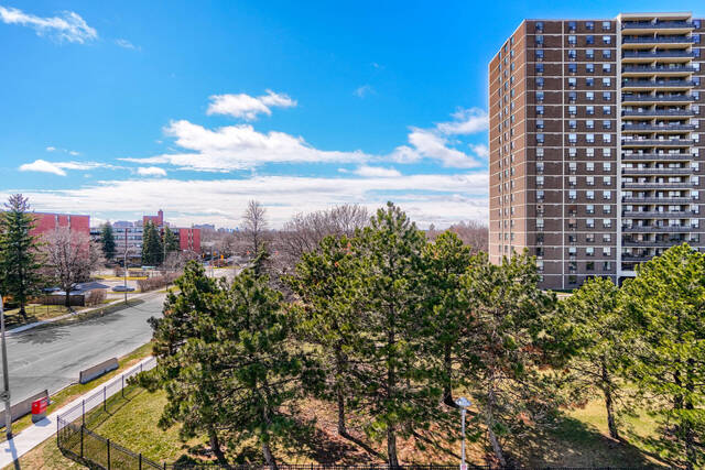 #211-3 Applewood Lane, Etobicoke - photo 32
