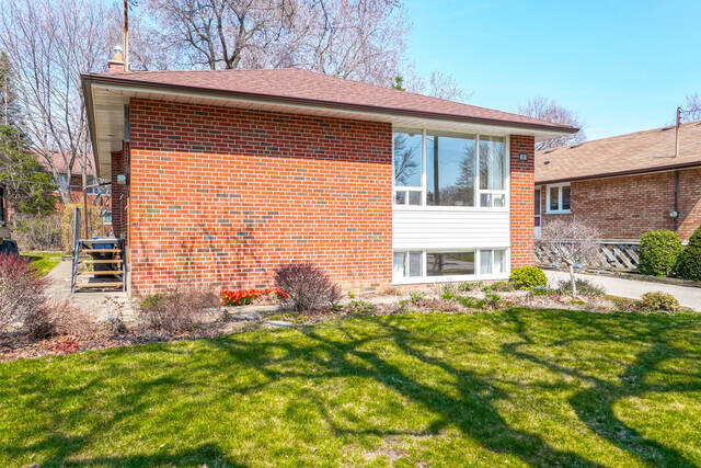 12 Brougham Crescent, Etobicoke - photo 4