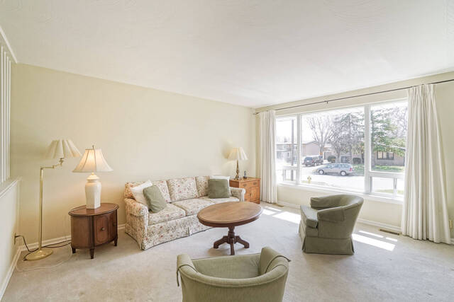 12 Brougham Crescent, Etobicoke - photo 8