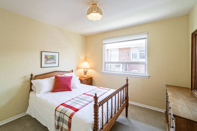 12 Brougham Crescent, Etobicoke - photo 21