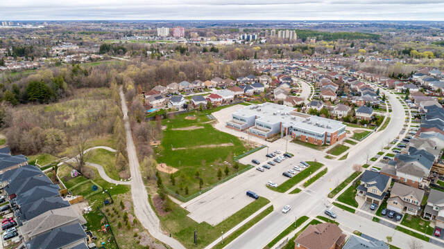 26 Creek Ridge Street, Kitchener - photo 61