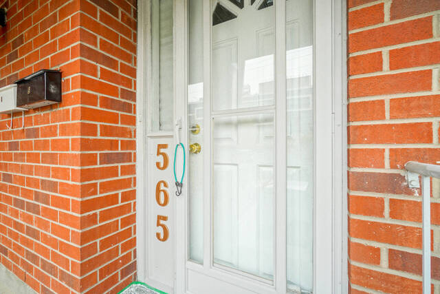 565 Melita Crescent, Toronto - photo 8