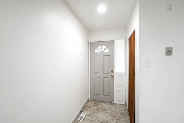565 Melita Crescent, Toronto - photo 9