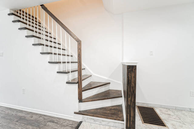 565 Melita Crescent, Toronto - photo 28