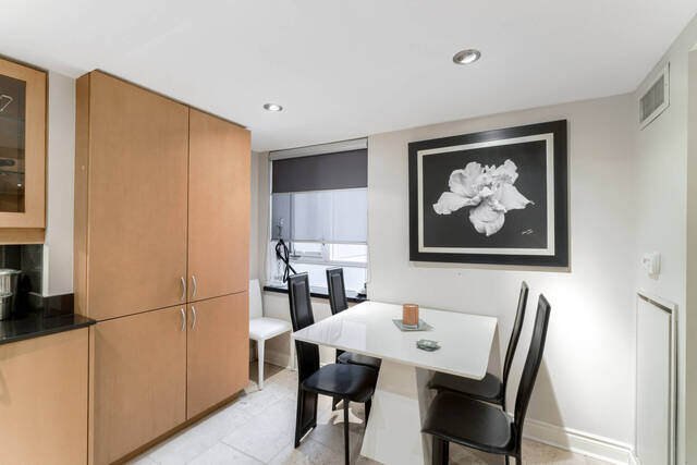 #704-80 Cumberland Street, Toronto - photo 10