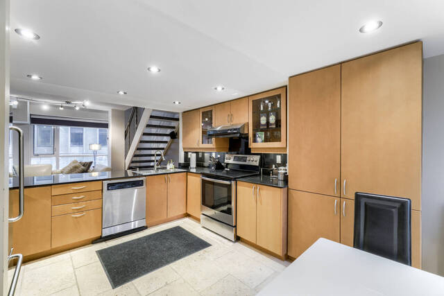 #704-80 Cumberland Street, Toronto - photo 11