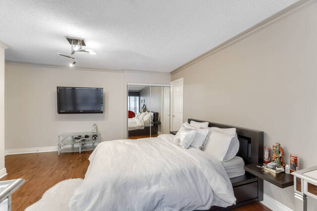 #704-80 Cumberland Street, Toronto - photo 28