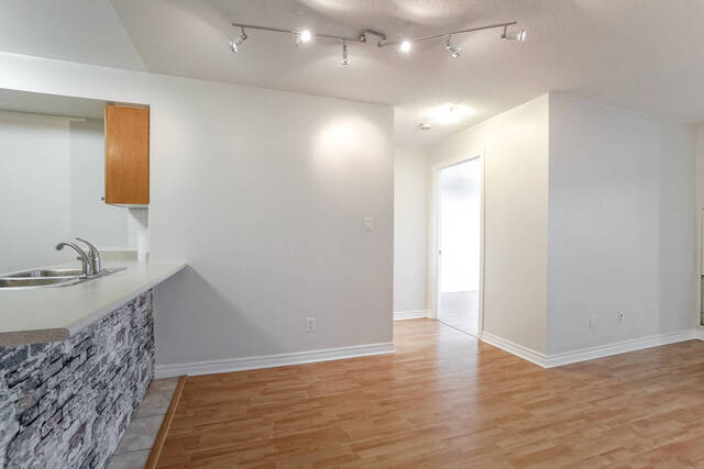 #413-3880 Duke of York Boulevard, Mississauga - photo 11