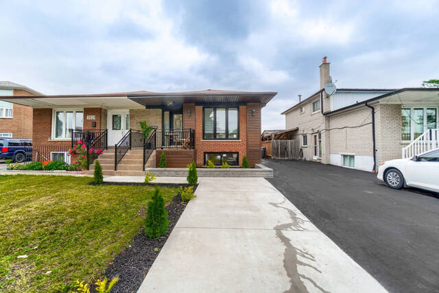 7427 Moodie Court, Mississauga - photo 1