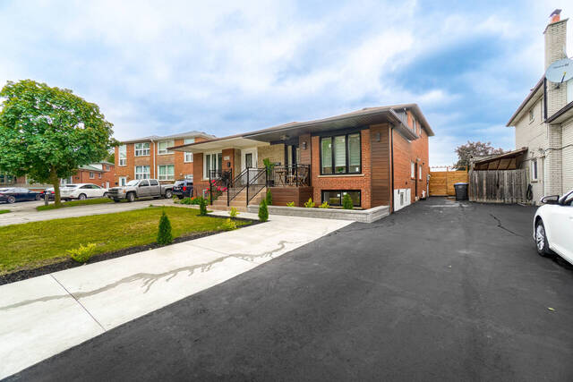 7427 Moodie Court, Mississauga - photo 3