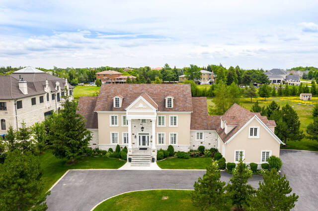 28 Morris Court, Brampton - photo 2