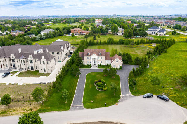 28 Morris Court, Brampton - photo 12