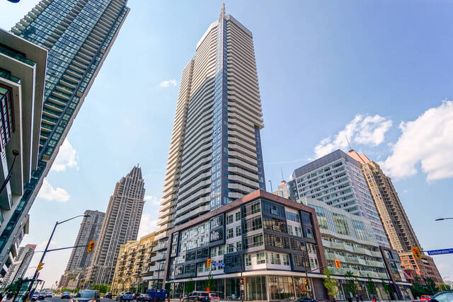 #2611-4065 Confederation Pkwy, Mississauga - photo 1