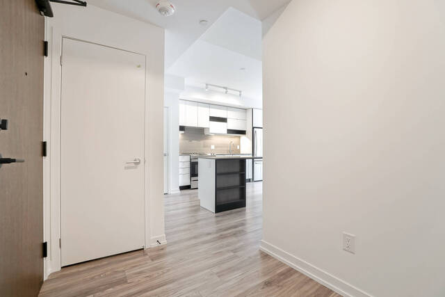 #2611-4065 Confederation Pkwy, Mississauga - photo 8