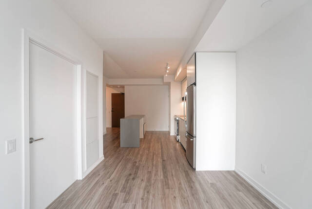 #2611-4065 Confederation Pkwy, Mississauga - photo 18
