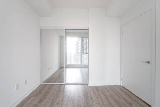 #2611-4065 Confederation Pkwy, Mississauga - photo 24