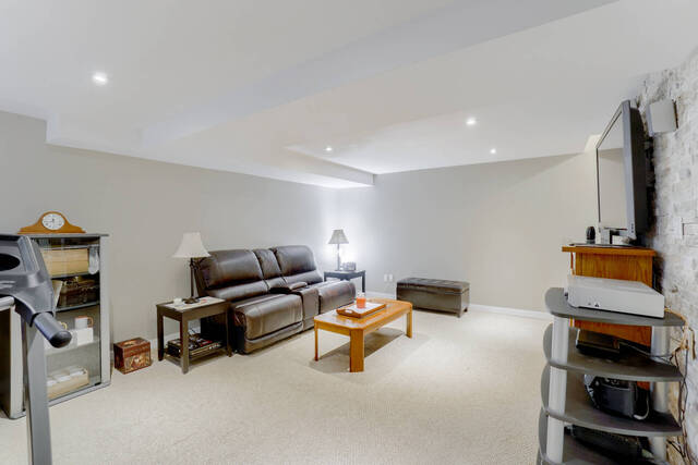 316 Benesfort Crescent, Kitchener - photo 28