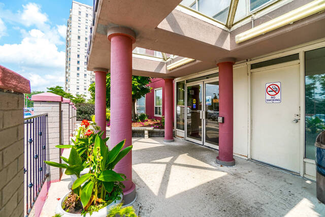 #1507-55 Green Valley Drive, Kitchener - photo 4