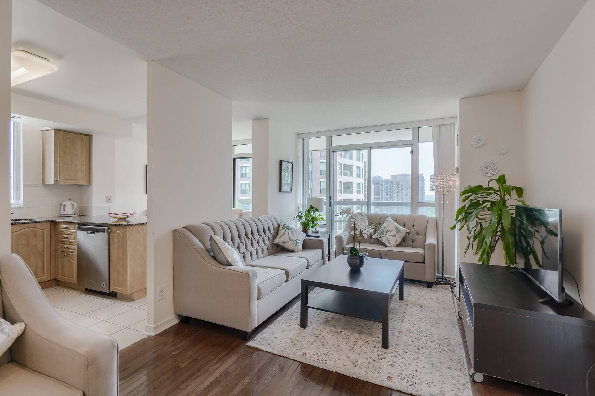 #1910-503 Beecroft Road, Toronto - photo 6