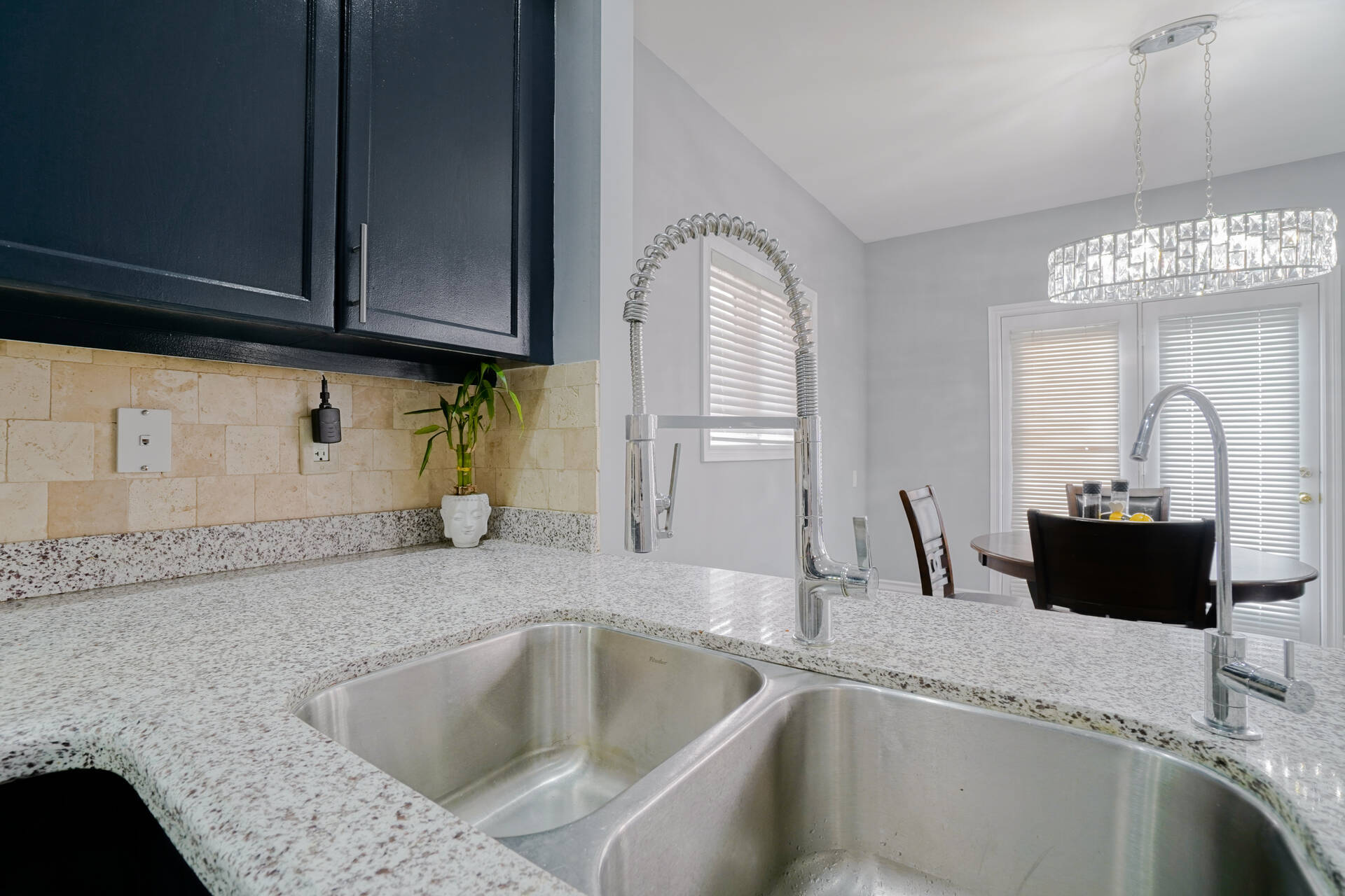 5 Regis Circle, Brampton - photo 18