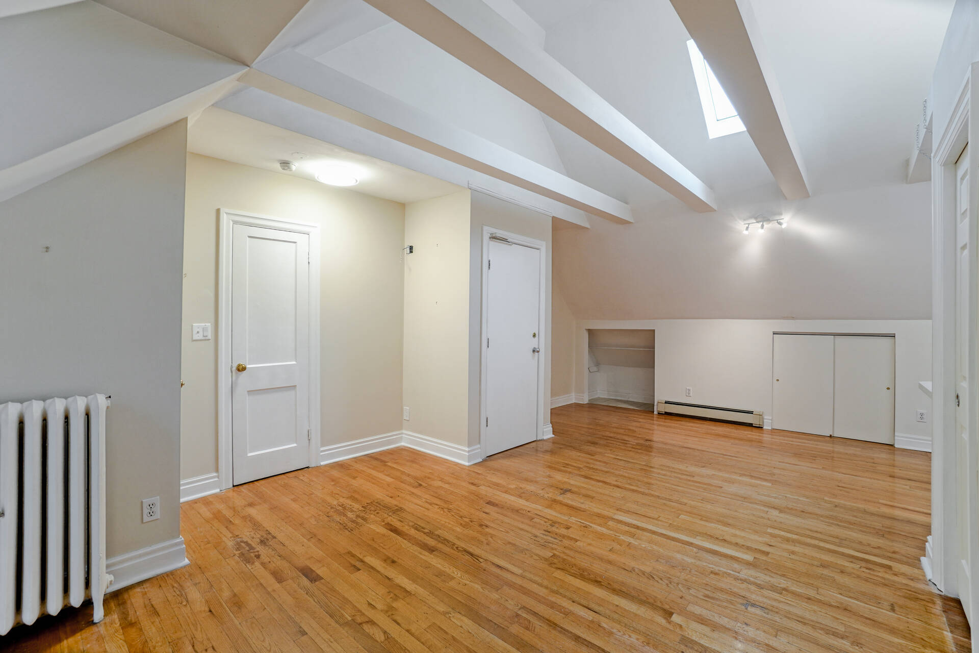 26 Castle View Avenue, Toronto - photo 7