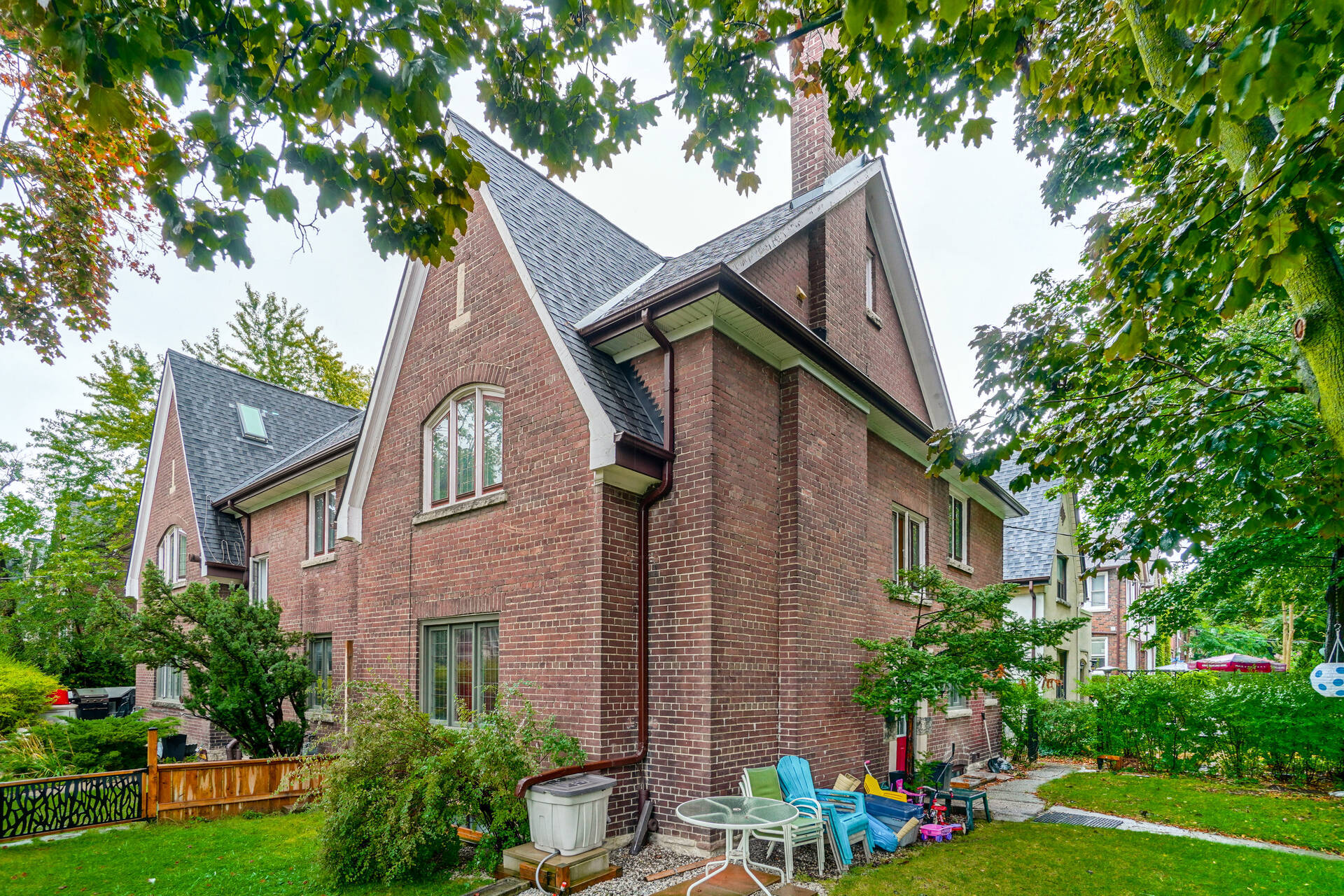 26 Castle View Avenue, Toronto - photo 28