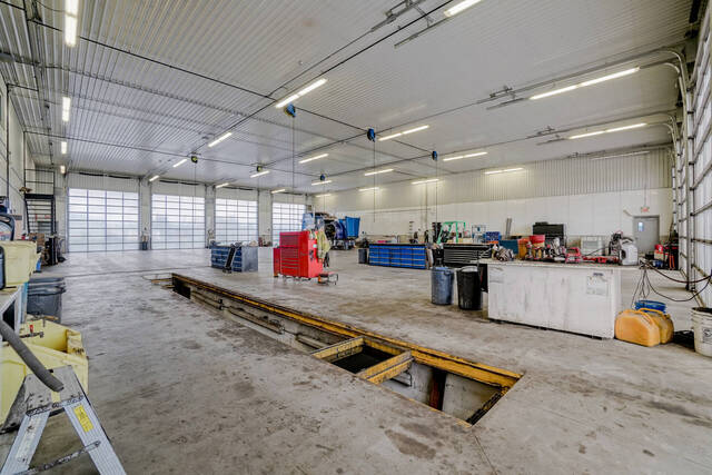 36 Pioneer Drive, Erin - photo 35
