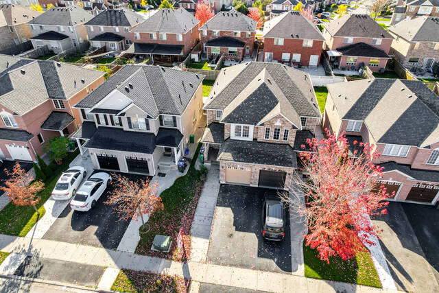 70 Herdwick Street, Brampton - photo 2