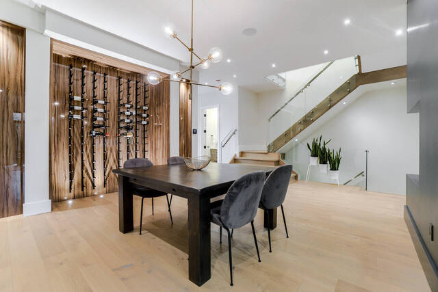 2450 Meadowood Crescent, Oakville - photo 10