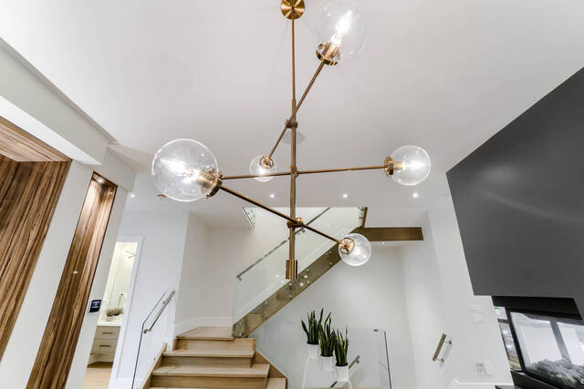 2450 Meadowood Crescent, Oakville - photo 12