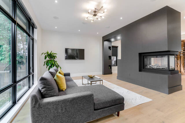 2450 Meadowood Crescent, Oakville - photo 15